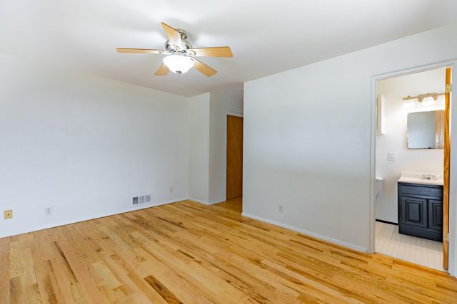 720 Manzano Street NE, Albuquerque, NM 87110