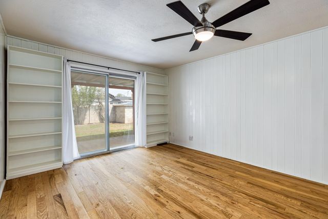 720 Manzano Street NE, Albuquerque, NM 87110