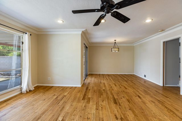 720 Manzano Street NE, Albuquerque, NM 87110