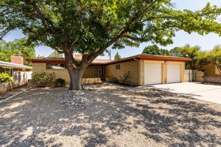 720 Manzano Street NE, Albuquerque, NM 87110