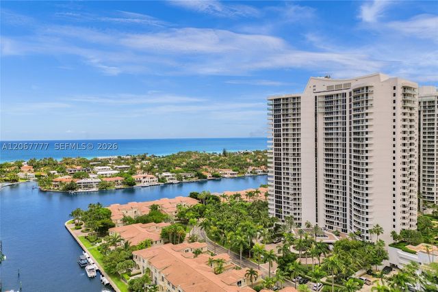 21200 Point Place 403, Aventura, FL 33180