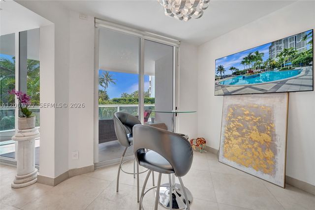 21200 Point Place 403, Aventura, FL 33180