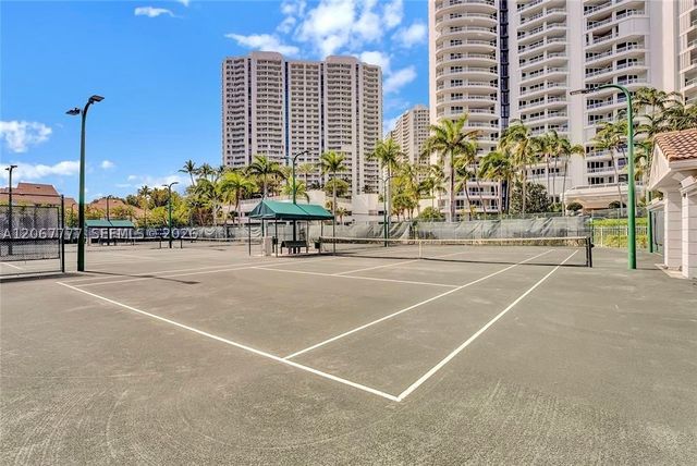21200 Point Place 403, Aventura, FL 33180