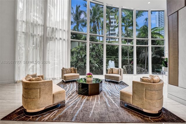 21200 Point Place 403, Aventura, FL 33180