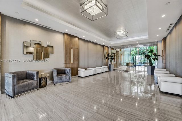 21200 Point Place 403, Aventura, FL 33180