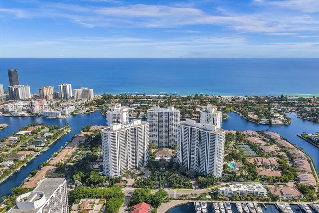 21200 Point Place 403, Aventura, FL 33180