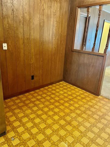 4 Eastwood Circle, Conroe, TX 77301