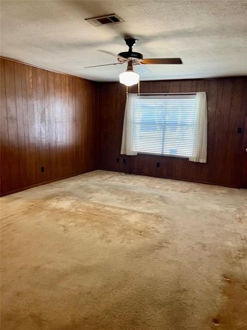 4 Eastwood Circle, Conroe, TX 77301