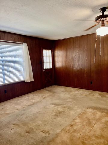 4 Eastwood Circle, Conroe, TX 77301