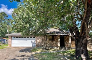 4 Eastwood Circle, Conroe, TX 77301