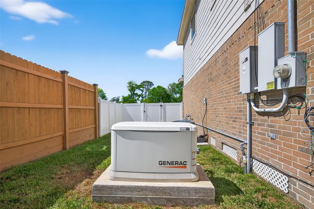 8014 Royalwood Drive, Houston, TX 77049