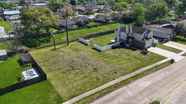 8014 Royalwood Drive, Houston, TX 77049
