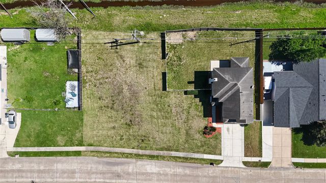 8014 Royalwood Drive, Houston, TX 77049