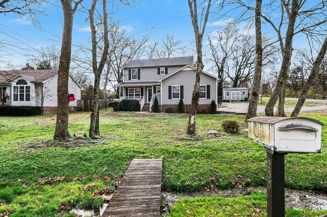 255 Valley Dr, Columbia, TN 38401