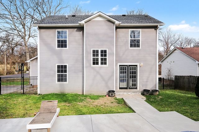 255 Valley Dr, Columbia, TN 38401