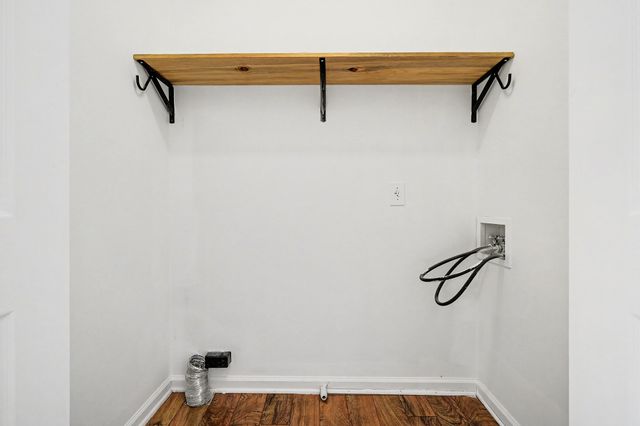 255 Valley Dr, Columbia, TN 38401