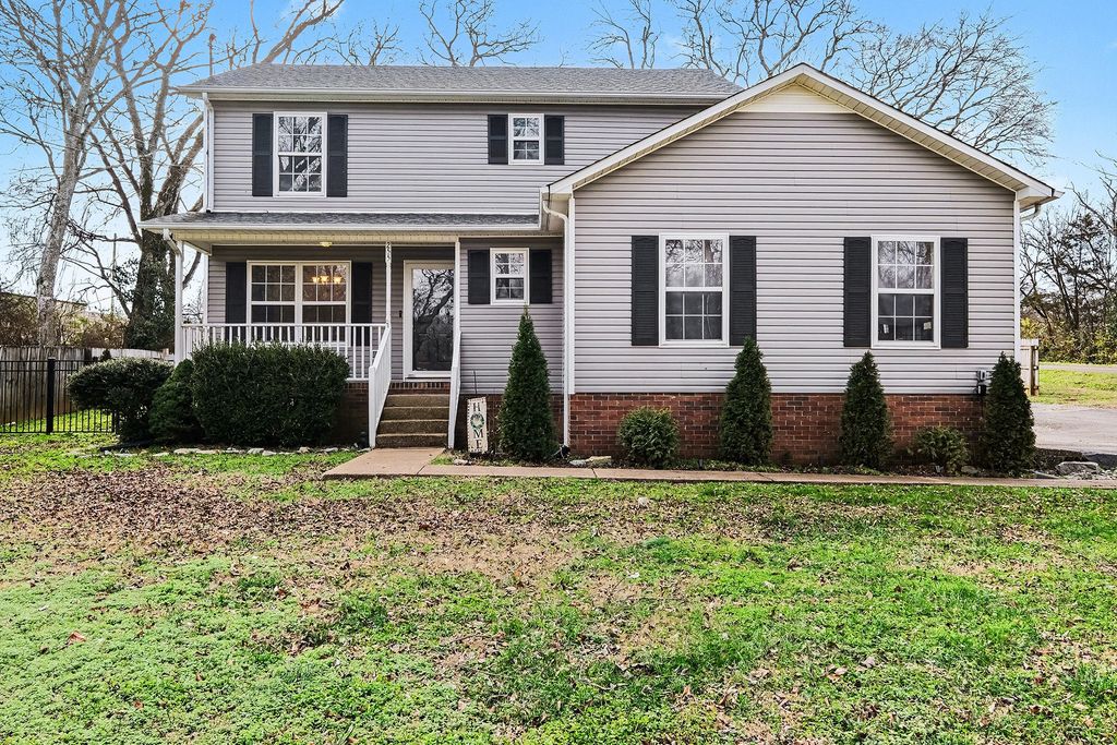 255 Valley Dr, Columbia, TN 38401