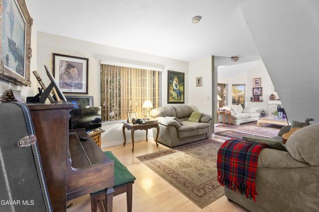 39317 Beacon Lane, Palmdale, CA 93551