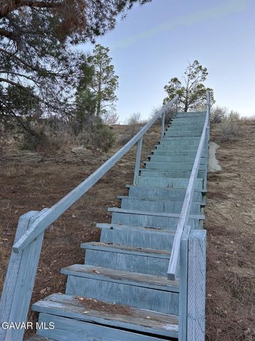 39317 Beacon Lane, Palmdale, CA 93551