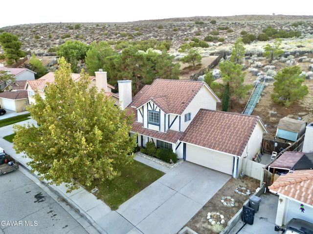 39317 Beacon Lane, Palmdale, CA 93551