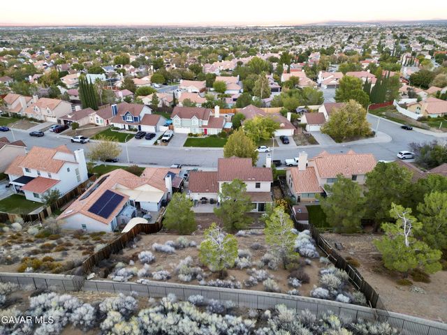 39317 Beacon Lane, Palmdale, CA 93551