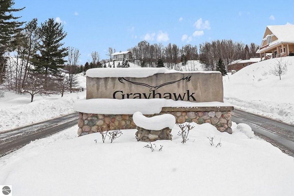 Image 2 of property listing at 4885 Grayhawk Boulevard, Traverse City, MI 49684