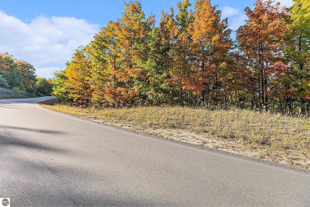 Image 23 of property listing at 4885 Grayhawk Boulevard, Traverse City, MI 49684