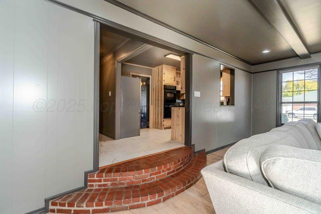 4401 OLSEN Boulevard, Amarillo, TX 79106