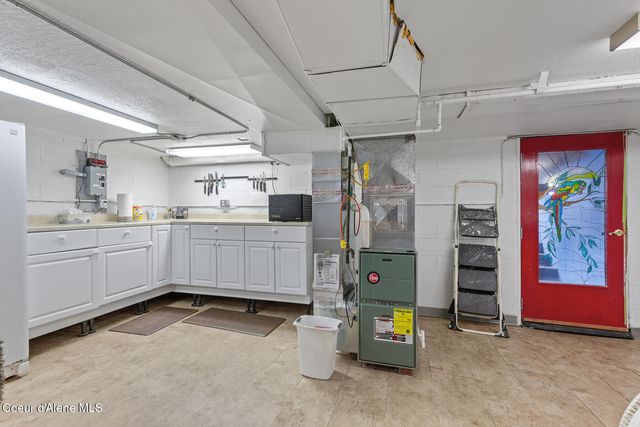 191 King St, Wallace, ID 83873