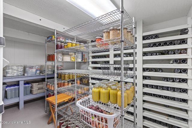 191 King St, Wallace, ID 83873