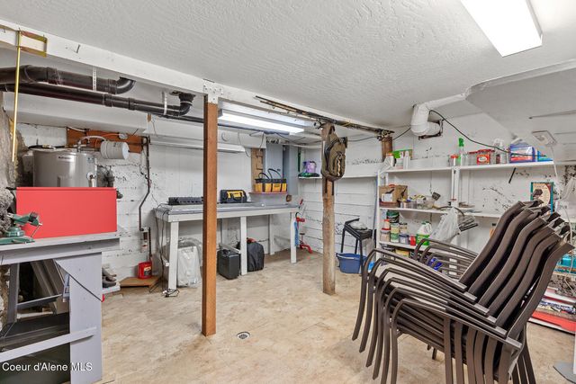 191 King St, Wallace, ID 83873