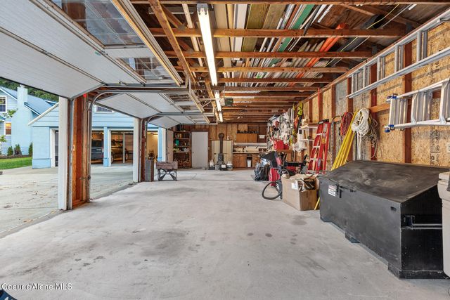 191 King St, Wallace, ID 83873