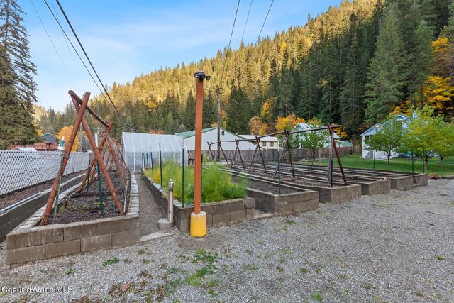 191 King St, Wallace, ID 83873