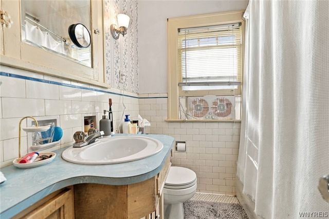 271 North Drive, Buffalo, NY 14216