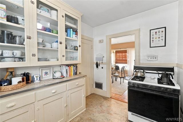 271 North Drive, Buffalo, NY 14216