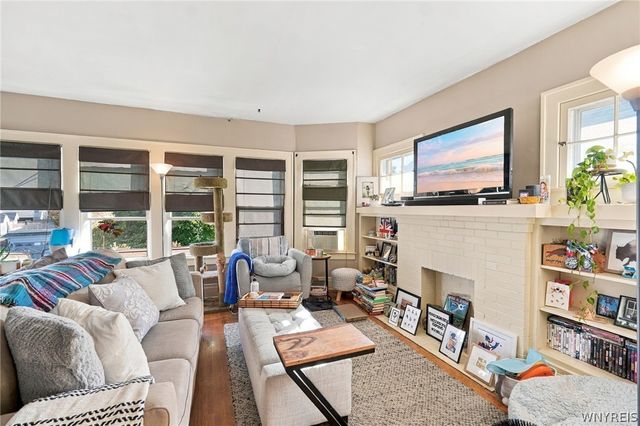 271 North Drive, Buffalo, NY 14216