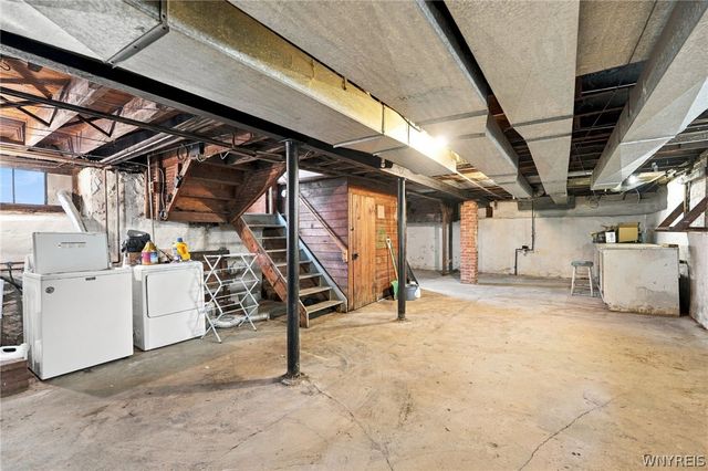 271 North Drive, Buffalo, NY 14216