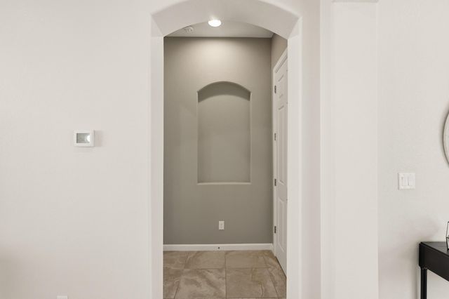 12209 Bear Valley Lane NW, Albuquerque, NM 87120