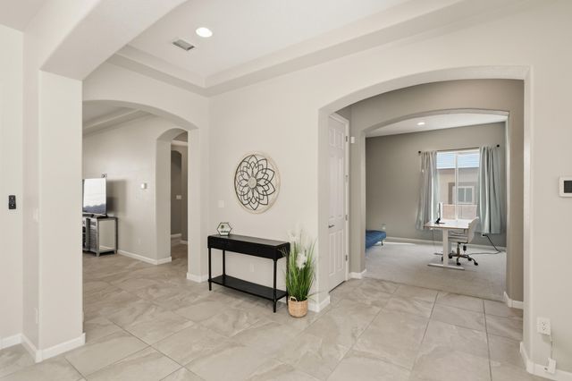 12209 Bear Valley Lane NW, Albuquerque, NM 87120