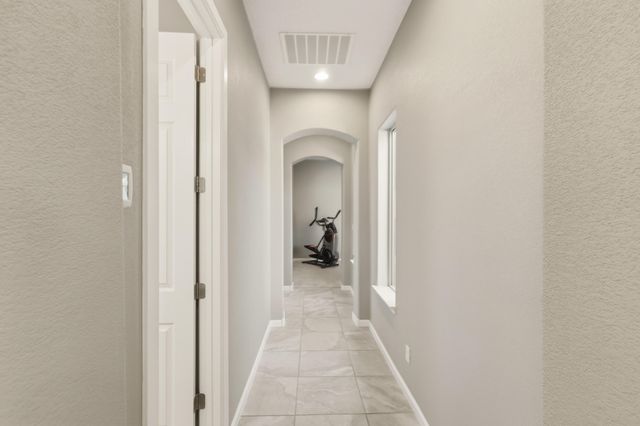 12209 Bear Valley Lane NW, Albuquerque, NM 87120