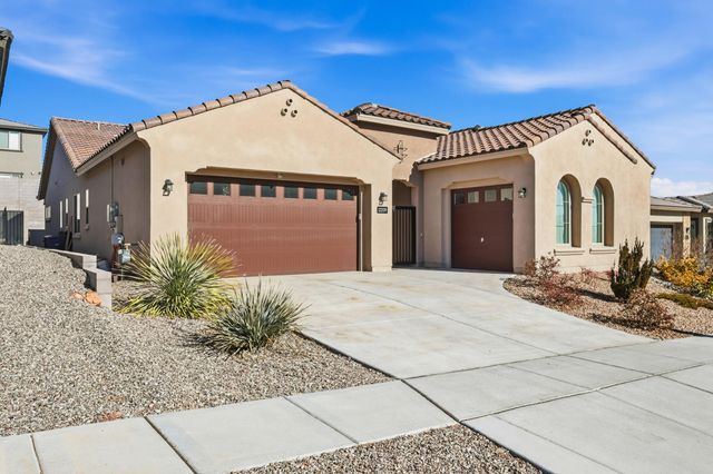 12209 Bear Valley Lane NW, Albuquerque, NM 87120