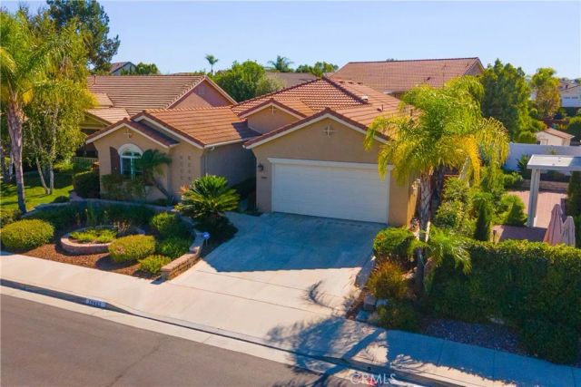 39483 Almaden Circle, Murrieta, CA 92563