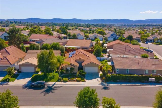 39483 Almaden Circle, Murrieta, CA 92563