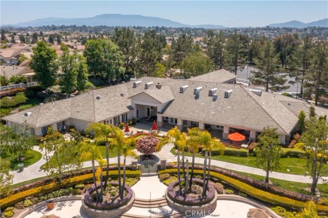 39483 Almaden Circle, Murrieta, CA 92563