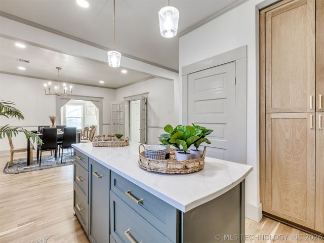 1344 S College Avenue, Tulsa, OK 74104