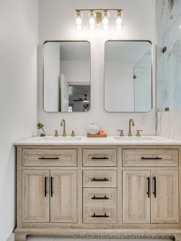 1344 S College Avenue, Tulsa, OK 74104