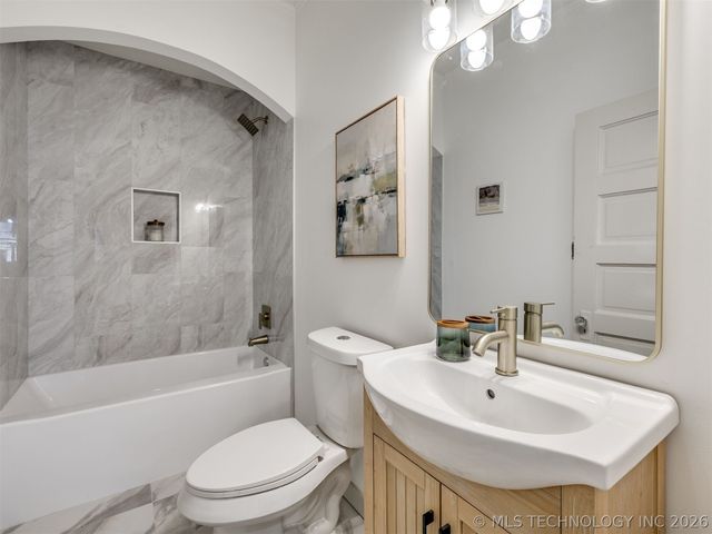 1344 S College Avenue, Tulsa, OK 74104