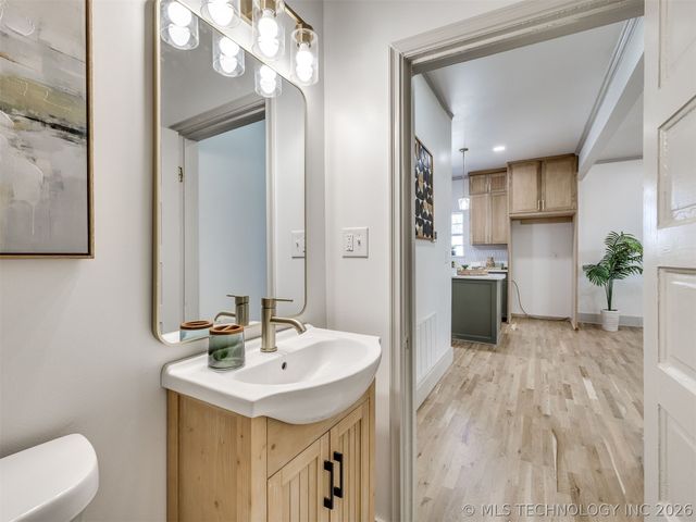 1344 S College Avenue, Tulsa, OK 74104