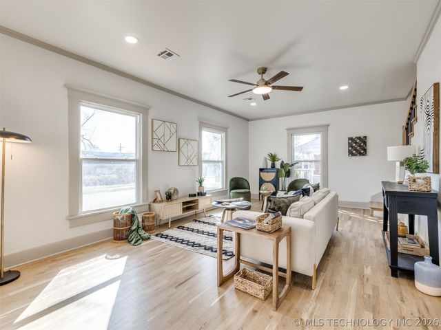 1344 S College Avenue, Tulsa, OK 74104