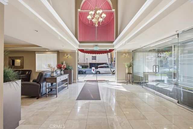 620 S Gramercy Place 130, Los Angeles, CA 90005